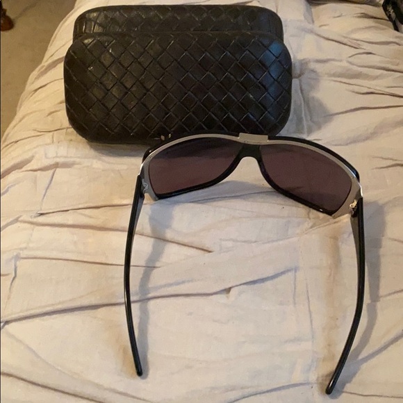 😎BOTTEGA VENETA SUNGLASSES😎 - Picture 2 of 7